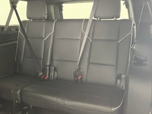 Used 2022 Cadillac Escalade ESV Premium Luxury image 47