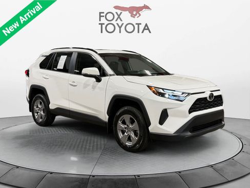 Used 2024 Toyota RAV4 XLE w/ Convenience Package FWD image 8