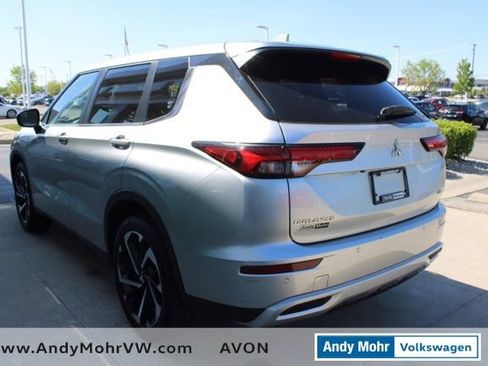 Used 2023 Mitsubishi Outlander SE AWD/4WD image 4