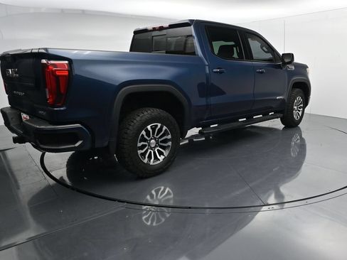 Used 2020 GMC Sierra 1500 AT4 w/ AT4 Premium Package AWD/4WD image 8