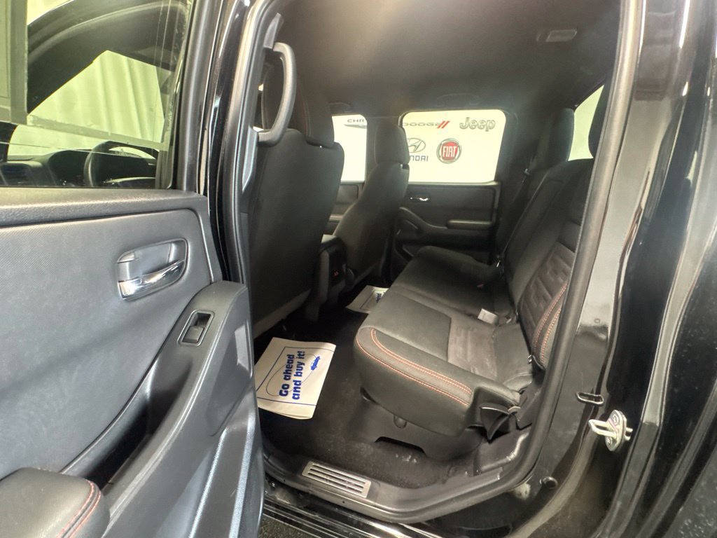 Used 2023 Nissan Frontier PRO-4X w/ Technology Package AWD/4WD image 28