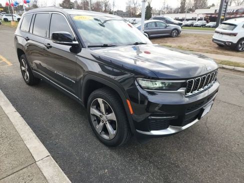 Used 2022 Jeep Grand Cherokee L Limited AWD/4WD image 4