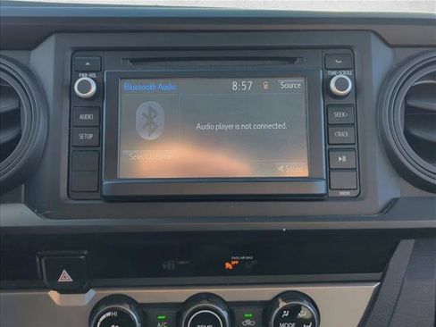 Used 2018 Toyota Tacoma SR w/ SR Convenience Package image 17