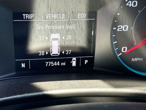 Used 2019 Chevrolet Equinox LS w/ LS Convenience Package image 12