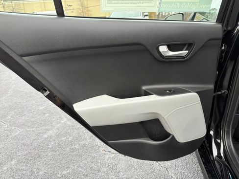 Used 2023 Kia Rio S image 22