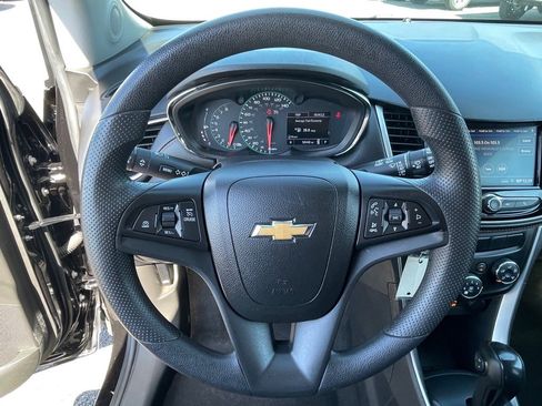 Used 2022 Chevrolet Trax LS w/ Tint and Cruise Package image 14