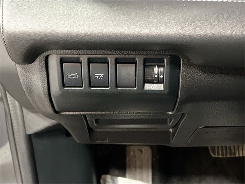 Used 2024 Subaru Ascent Touring image 10