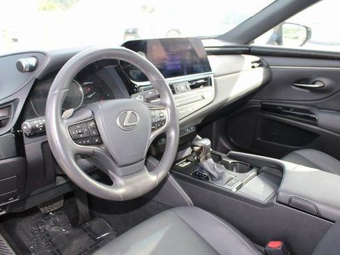 Certified 2023 Lexus ES 350 w/ Premium Package image 12