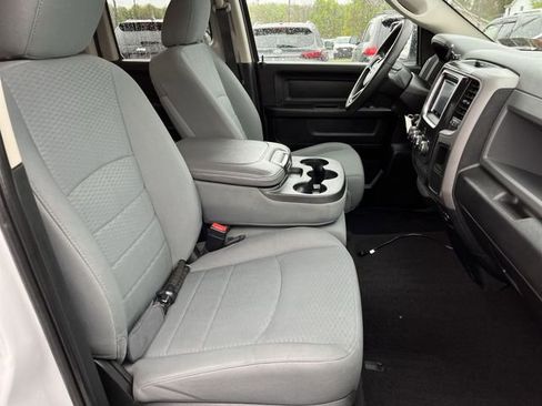 Used 2017 RAM 1500 Express AWD/4WD image 26