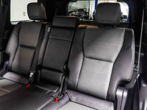 Used 2024 Lexus GX 550 w/ Cold Area Package AWD/4WD image 42