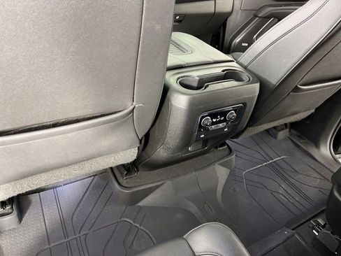 Used 2022 Chevrolet Tahoe Z71 w/ Luxury Package image 42