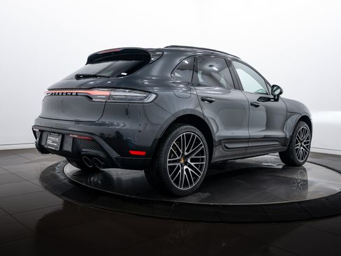 Certified 2026 Porsche Macan image 7
