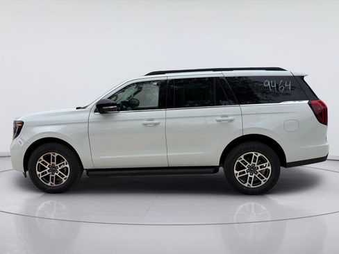 New 2026 Ford Expedition Active RWD image 2