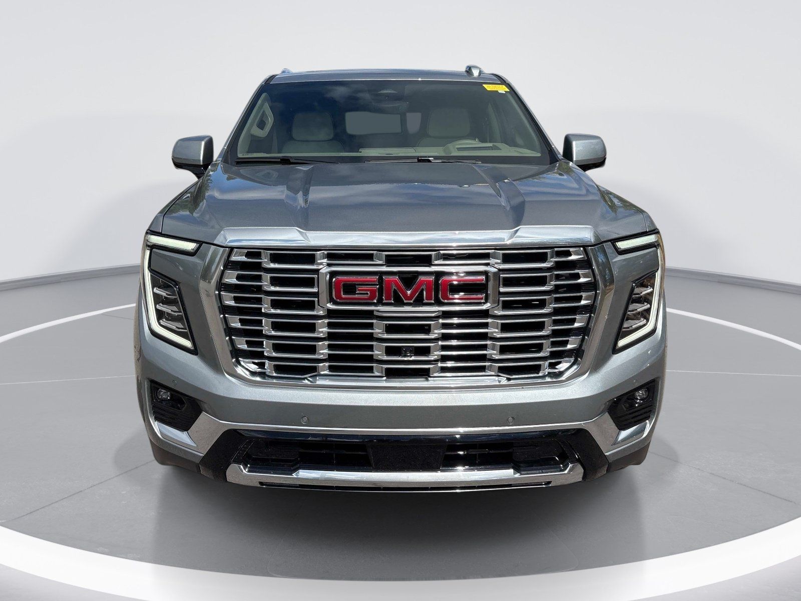 Used 2026 GMC Yukon Denali w/ Denali Reserve Package AWD/4WD image 2