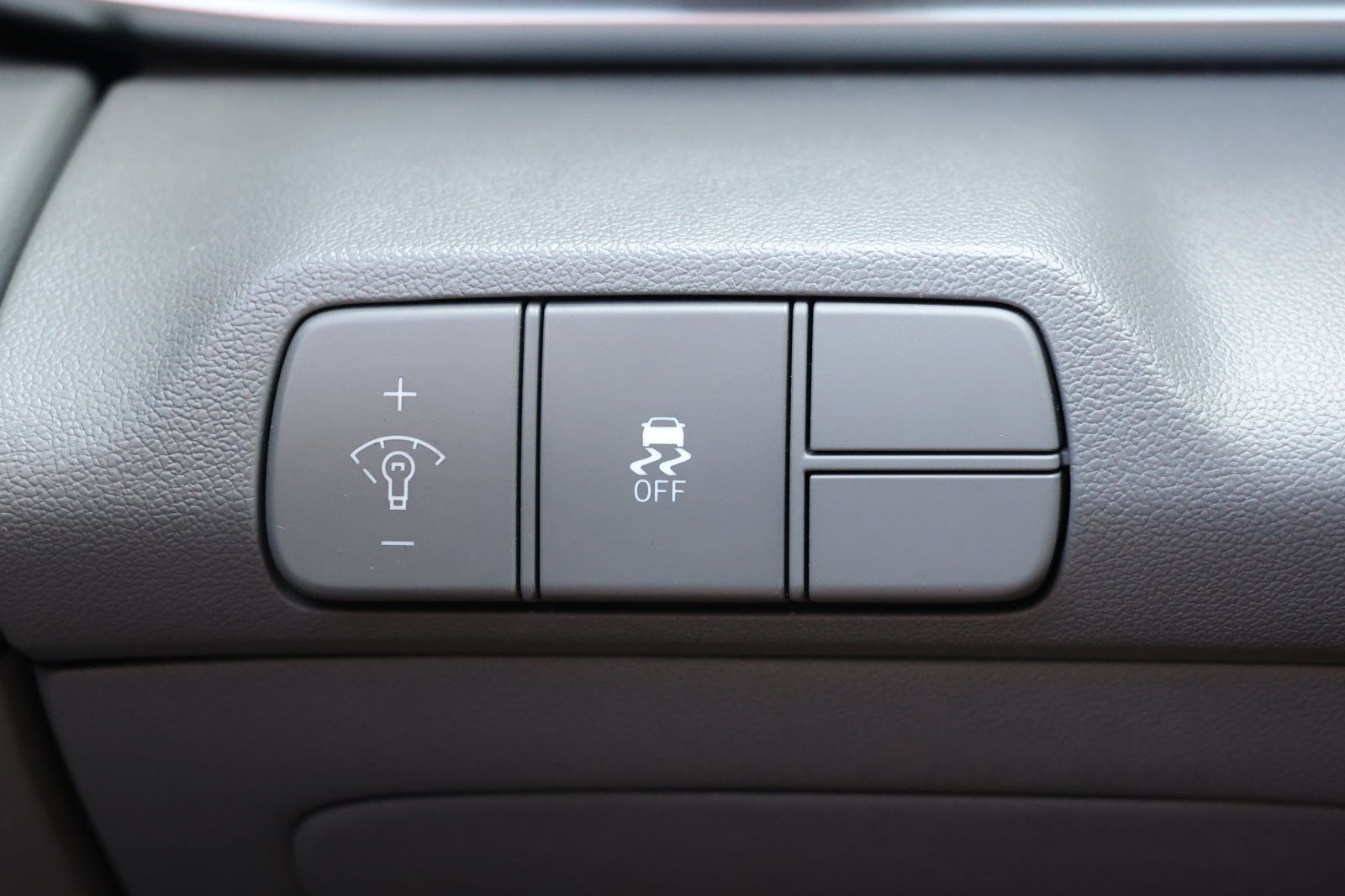 Used 2024 Hyundai Elantra SEL FWD image 24
