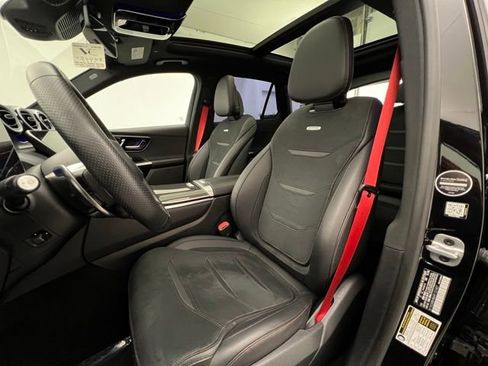 Used 2024 Mercedes-Benz GLC 43 AMG 4MATIC w/ Driver Assistance Package image 33