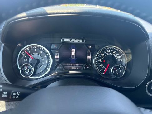 Used 2023 RAM 1500 Big Horn AWD/4WD image 32