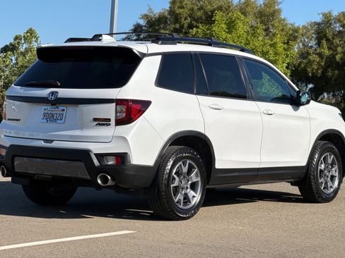 Used 2022 Honda Passport TrailSport image 4