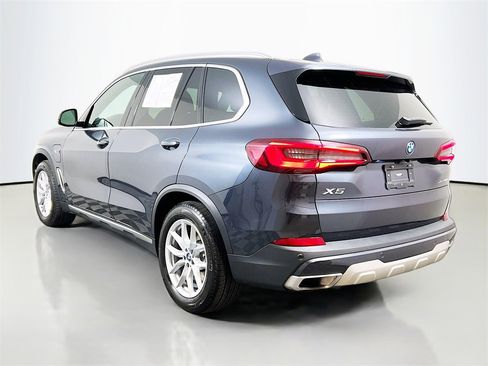 Used 2022 BMW X5 xDrive45e w/ Executive Package image 5