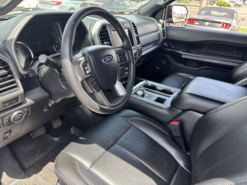 Used 2020 Ford Expedition XLT w/ Equipment Group 202A RWD image 20