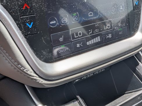 Certified 2023 Subaru Legacy Limited AWD/4WD image 30