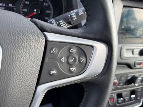 Used 2018 GMC Terrain SLE w/ Driver Convenience Package image 18