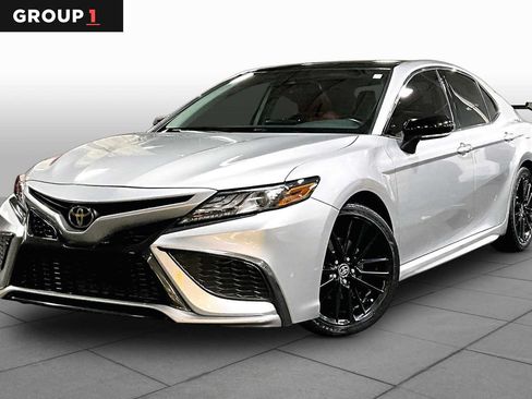 Used 2021 Toyota Camry XSE FWD image 1