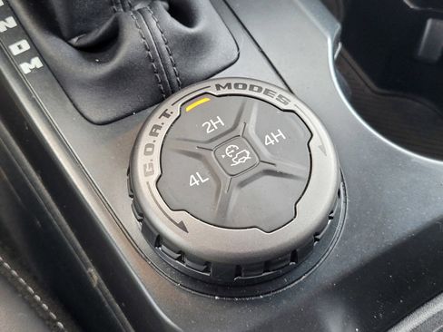 Used 2025 Ford Bronco Outer Banks image 25