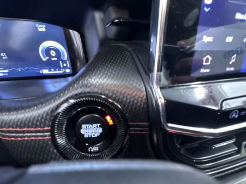 Used 2022 Jeep Compass Trailhawk w/ Trailhawk Elite Group image 17