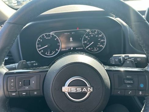 Used 2023 Nissan Rogue SL FWD image 24