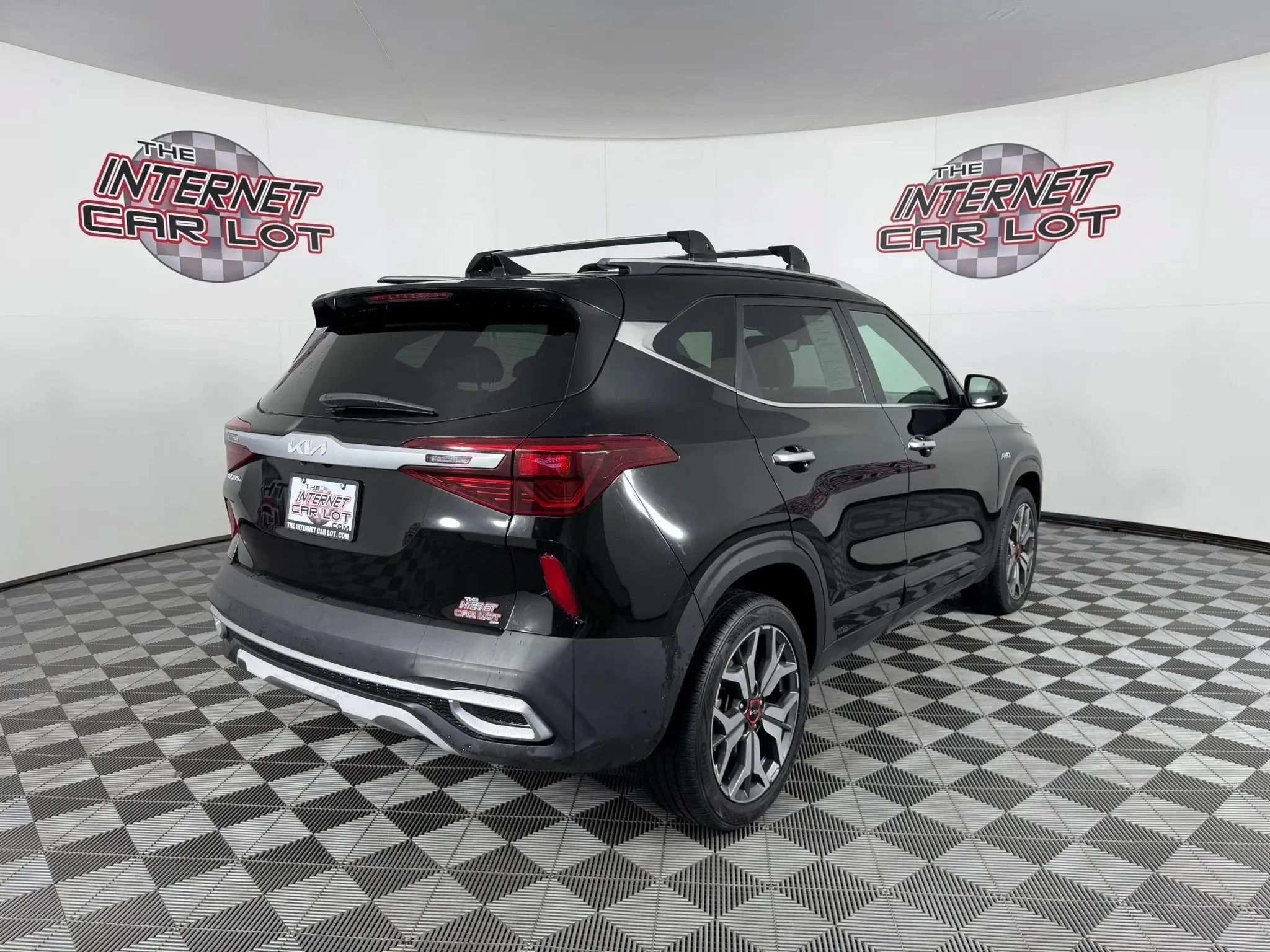 Used 2022 Kia Seltos SX w/ Sunroof Package AWD/4WD image 7