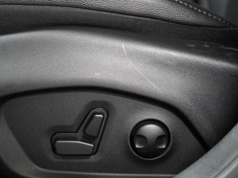 Used 2025 Jeep Compass Limited AWD/4WD image 17