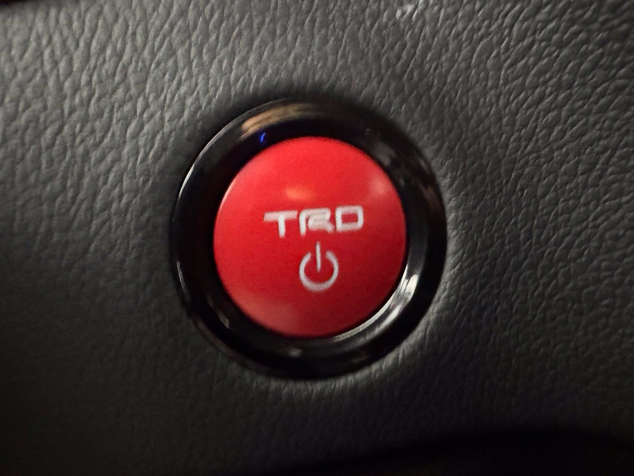 Used 2025 Toyota Sequoia TRD Pro AWD/4WD image 22