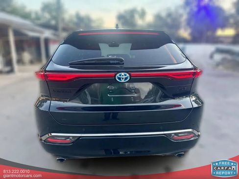 Used 2024 Toyota Venza Limited image 6