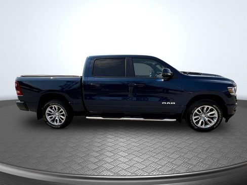 Used 2024 RAM 1500 Laramie AWD/4WD image 4