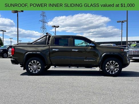 Used 2024 GMC Canyon Denali AWD/4WD image 3