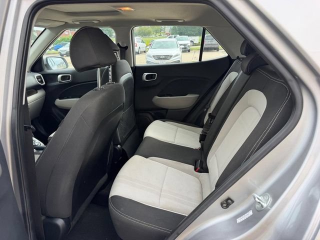 Certified 2023 Hyundai Venue SEL FWD image 7