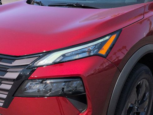 New 2026 Nissan Rogue SV FWD image 8