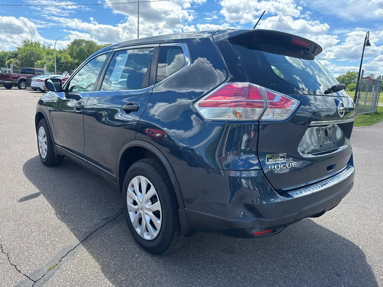 Used 2016 Nissan Rogue S AWD/4WD image 7