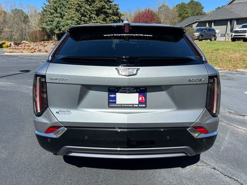Used 2025 Cadillac Optiq Luxury 1 AWD/4WD image 23