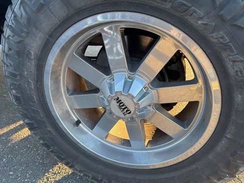 Used 2017 Ford F250 XLT image 3