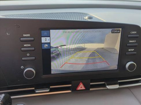 Used 2025 Hyundai Elantra Sport FWD image 18