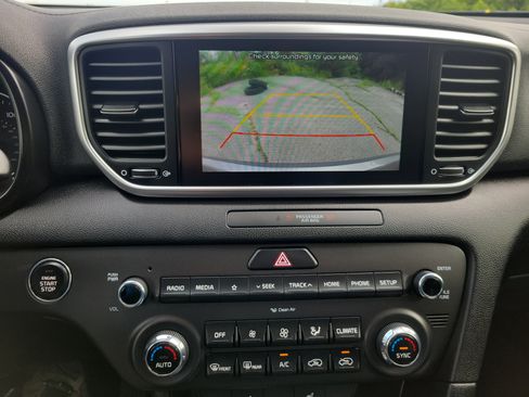 Used 2022 Kia Sportage LX w/ LX AWD Value Edition Package image 26