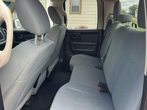 Used 2018 RAM 1500 Express w/ Express Value Package AWD/4WD image 13