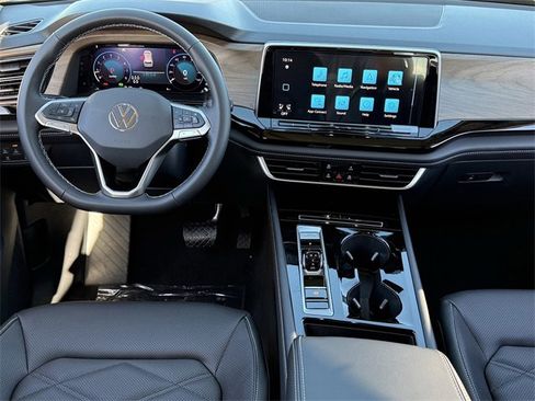 New 2026 Volkswagen Atlas SE image 8