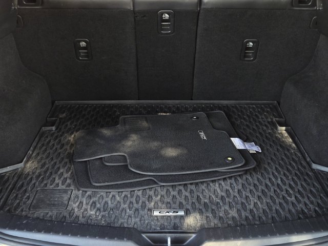 Used 2019 MAZDA CX-5 Grand Touring FWD image 11