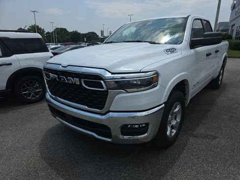 Used 2025 RAM 1500 Big Horn AWD/4WD image 3