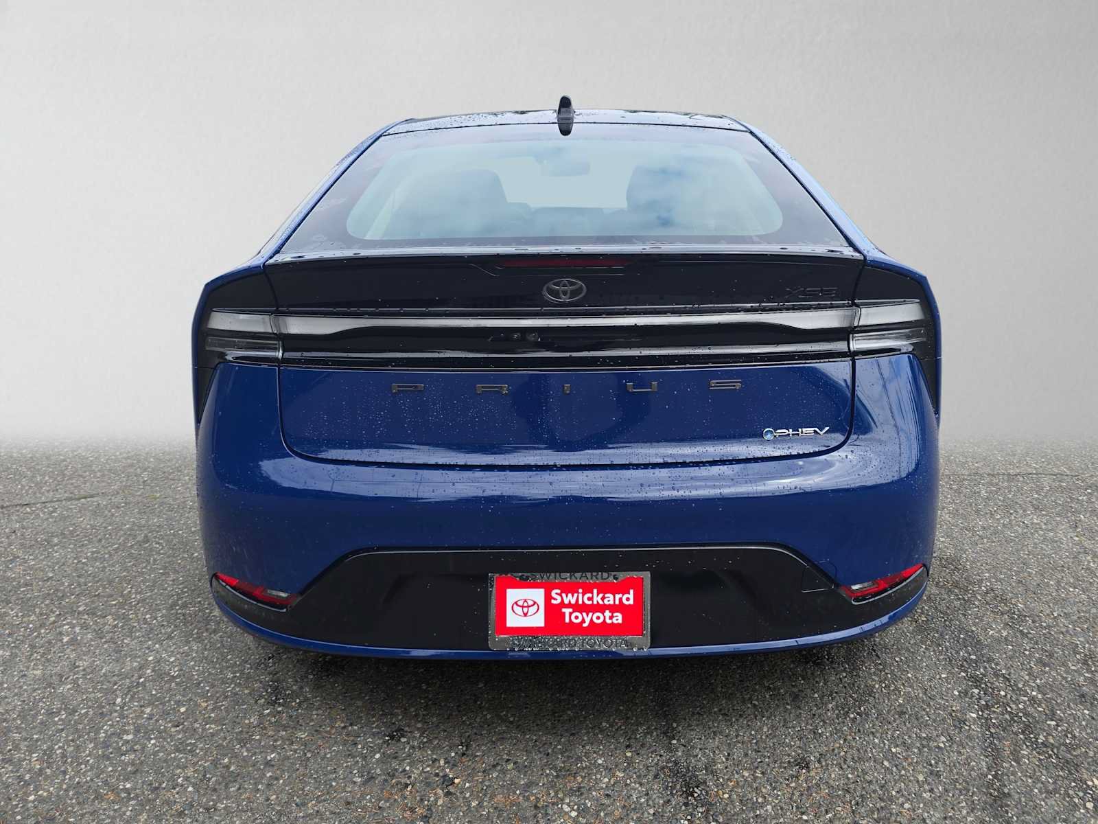 New 2027 Toyota Prius Plug-In Hybrid w/ Limited Premium Package FWD image 4