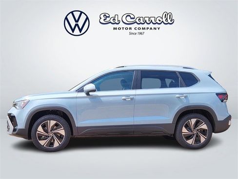 New 2025 Volkswagen Taos SE image 5