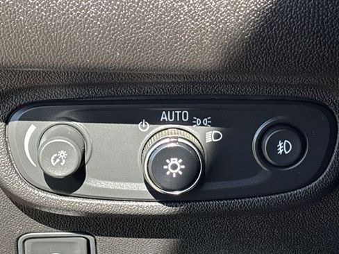 Certified 2022 GMC Terrain SLT w/ Infotainment Package II image 23